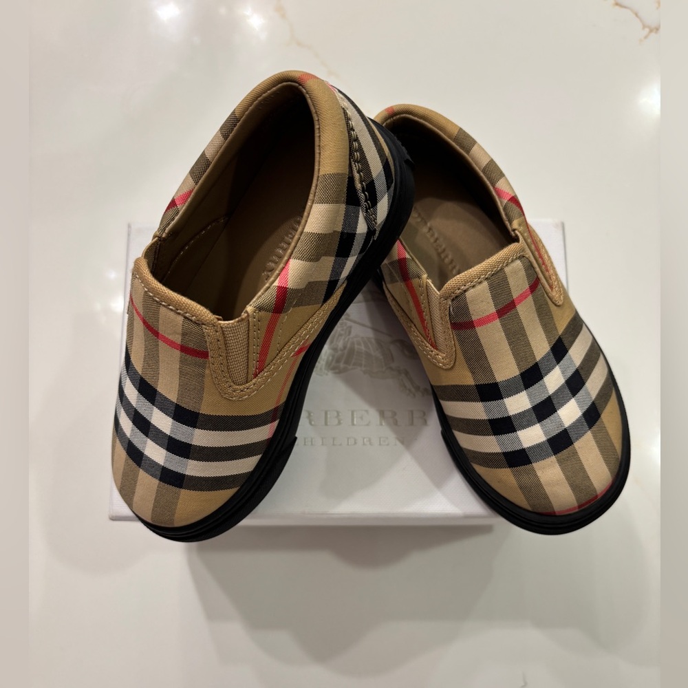 🟤⚪️⚫️Burberry Kids Beige and Black Plaid Sneakers